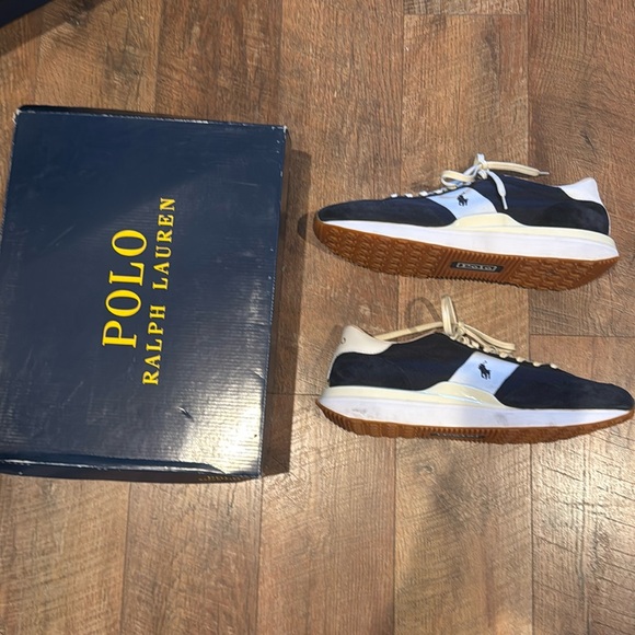 NWOT MENS POLO SNEAKER SIZE 15